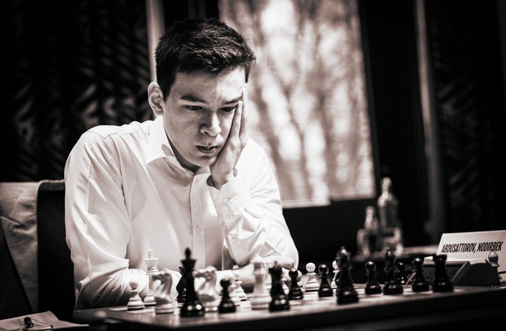 WR Chess 2023 Round 2: Gukesh beats Praggnanandhaa, Abdusattorov's