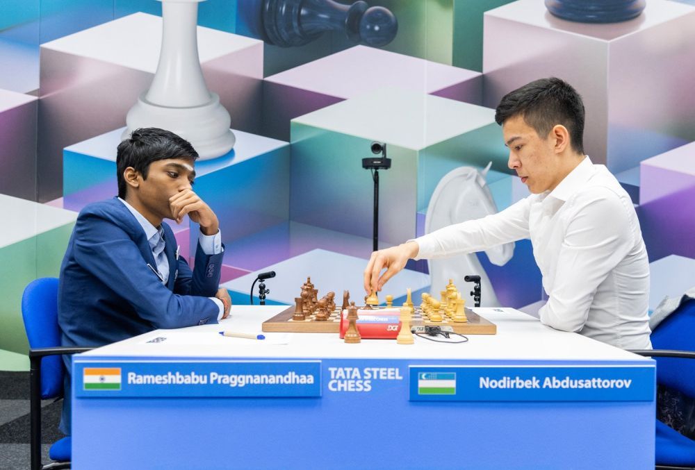 Tata Steel Masters 2023 R5: Abdusattorov beats Carlsen, gains sole lead and  now World no.18 - ChessBase India