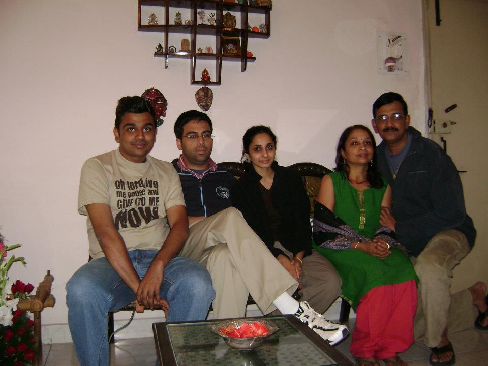 Viswanathan Anand Family, Parents, Sister, Wife, Son