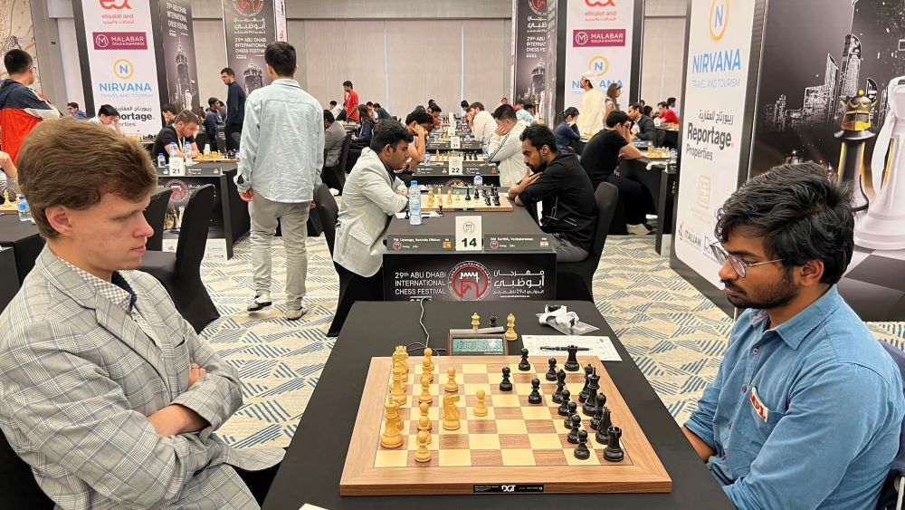 FIDE - International Chess Federation - GM Vladislav Artemiev wins Abu  Dhabi Super Blitz Challenge! 👏 The event by Abu Dhabi Chess And Cultural  Club was held on Chess.com on April 15.