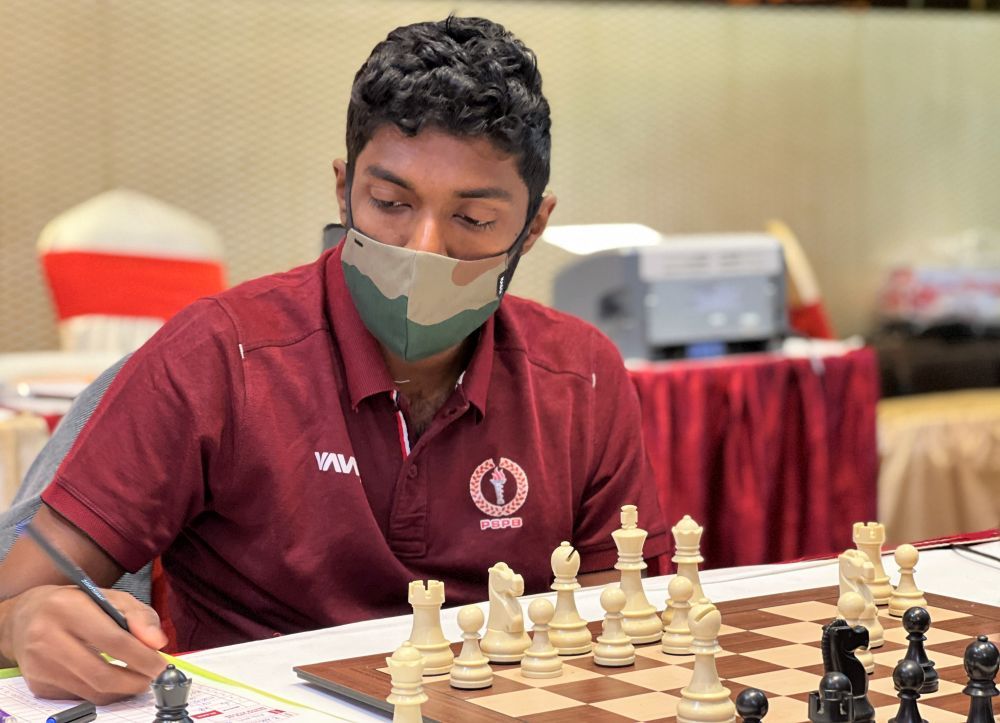 Serbia Open 2022 R4: Adhiban and Emre Can share the lead ChessBase India