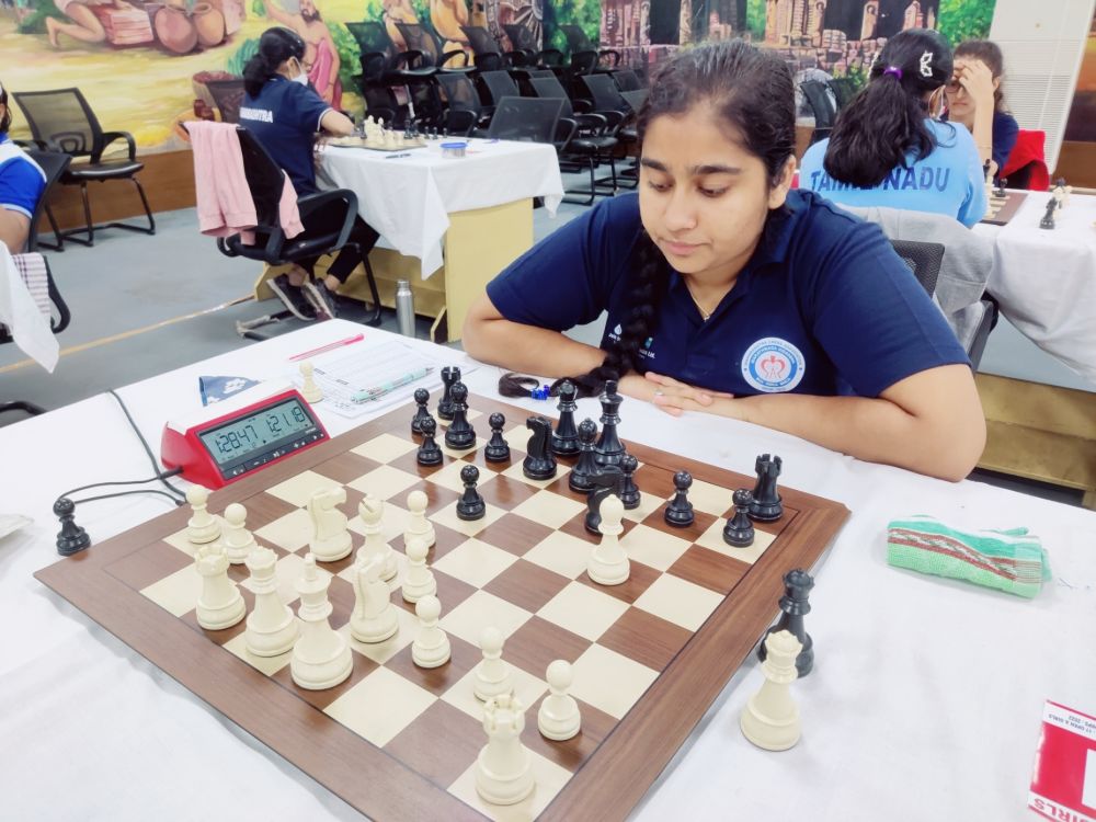 Asian Junior 2022 R1-7: Harshavardhan and Rakshitta in the lead