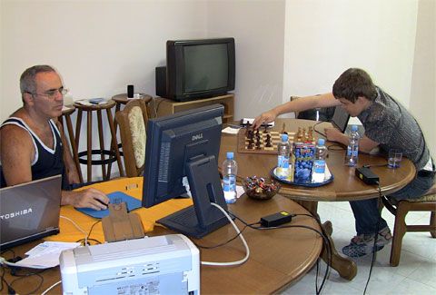 Champions Showdown 9LX: Carlsen and Dominguez-Perez share the lead - ChessBase India