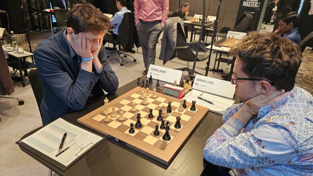 WR Masters: So, Aronian and Esipenko score with white