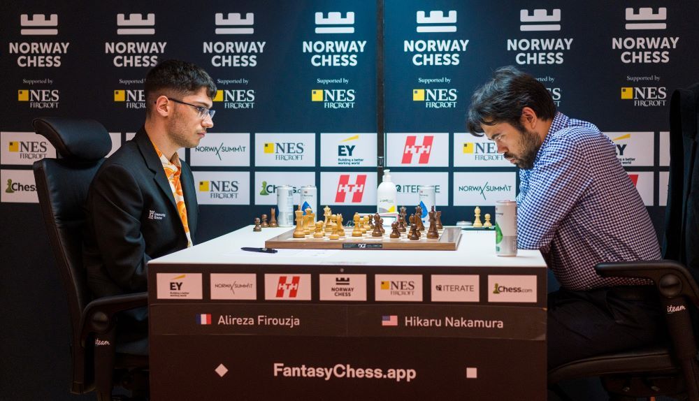 11th Norway Chess 2023 Blitz: Gukesh beats Carlsen for the first time in a  rated game on his 17th birthday - ChessBase India