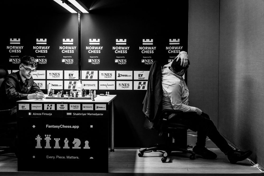 noticias - Norway Chess (2): Firouzja vs. Carlsen ¡BANDERA