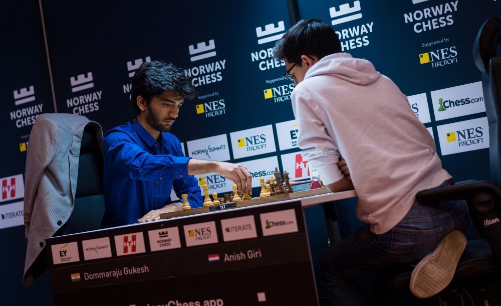 Poole Chess Club - Anish Giri vs Magnus Carlsen