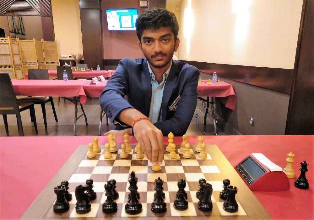 17-year old D Gukesh has now overtaken 5-time World Champion Viswanathan  Anand in the live ratings to become the India no.1 player, with a live  rating - Thread from ChessBase India @ChessbaseIndia 