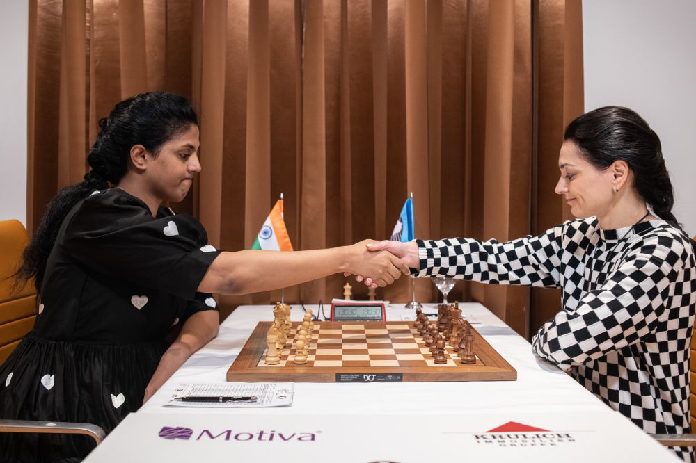 FIDE Women's Grand Prix: Harika held to draw by Abdumalik in round 7