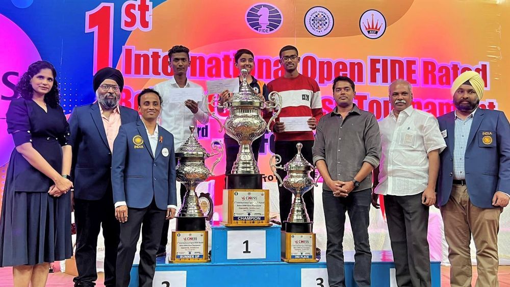 Joshua : My name is Joshua Samuel. I am a international fide chess player  and coach. My fide rating is 1329. I played many chess international chess  tournaments in India. I'm mainly