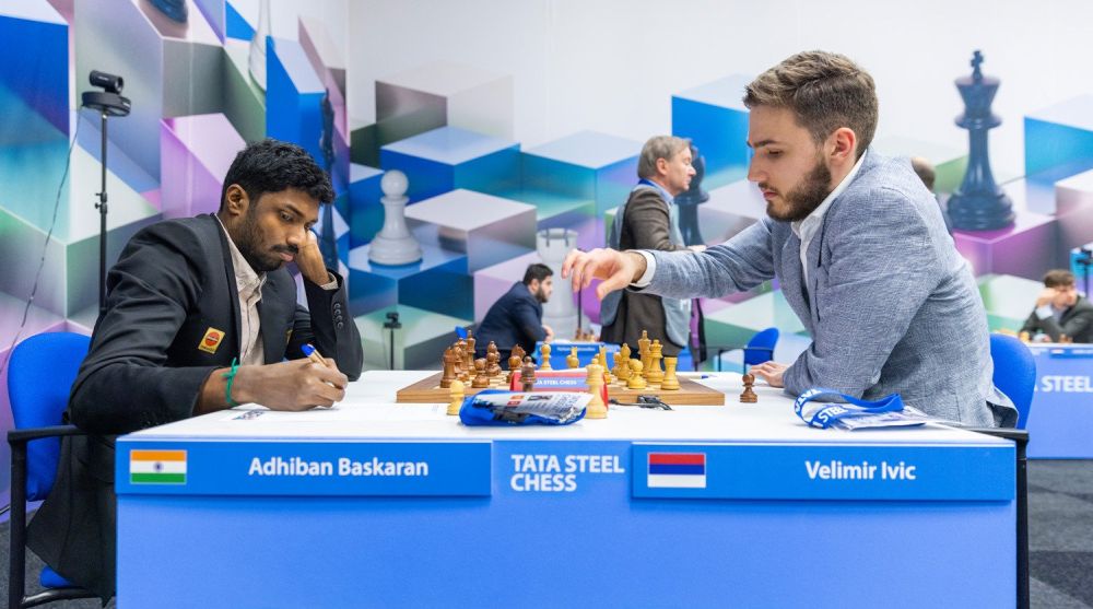 Tata Steel 2023 R3: Caruana joins the leaders - ChessBase India