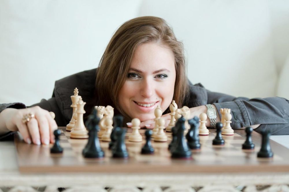 Chess Daily News by Susan Polgar - Judit Chess Tactic