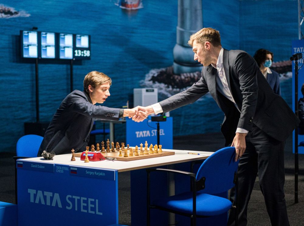 Magnus Carlsen wins a very important game against Anish Giri - Chess Forums  