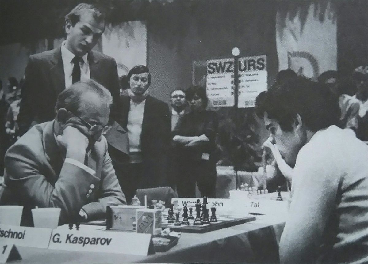 Lucerne Chess Olympiad in 1982 - Garry Kasparov analyses a game