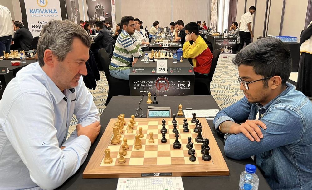 FIDE - International Chess Federation - GM Vladislav Artemiev wins Abu  Dhabi Super Blitz Challenge! 👏 The event by Abu Dhabi Chess And Cultural  Club was held on Chess.com on April 15.