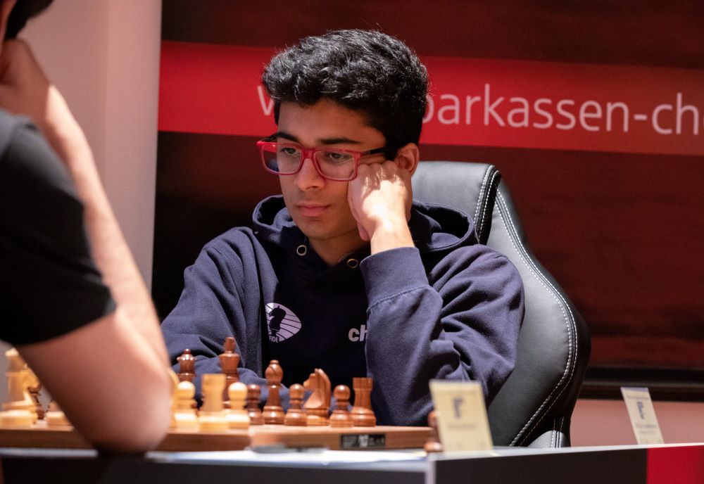 Sparkassen Chess Trophy 2023 R1-3: Aryan Chopra and Leon Luke Mendonca win  three in-a-row - ChessBase India