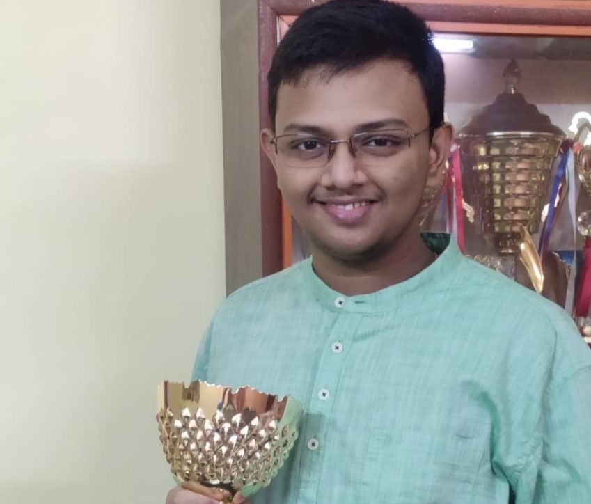 ChessBase India on Instagram: Mitrabha Guha receives the Best Chess Player  award from Calcutta Sports Journalists' Club Mitrabha became India's 72nd  GM in November last year. He also secured a third place