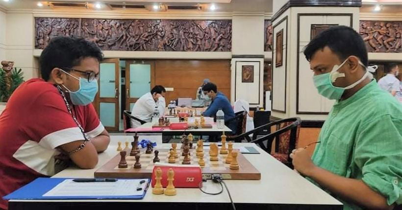 ChessBase India on Instagram: Mitrabha Guha receives the Best Chess Player  award from Calcutta Sports Journalists' Club Mitrabha became India's 72nd  GM in November last year. He also secured a third place