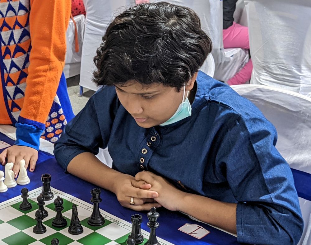 16-year-old stuns chess world with upset of world champion