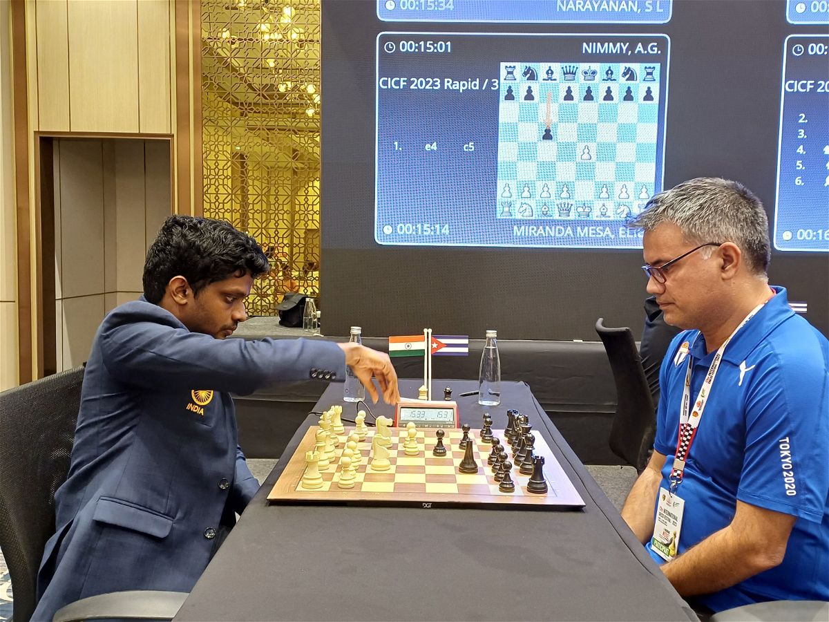 chess24 Legends 5: Ivanchuk draws blood, but Carlsen & Nepo lead