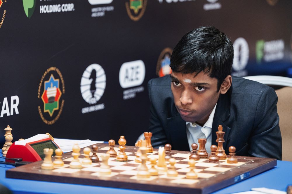 Gukesh climbs above Anish Giri in live ratings, becomes world #7 after  beating Wang Hao in game 1 of round 5 in the world cup : r/chess