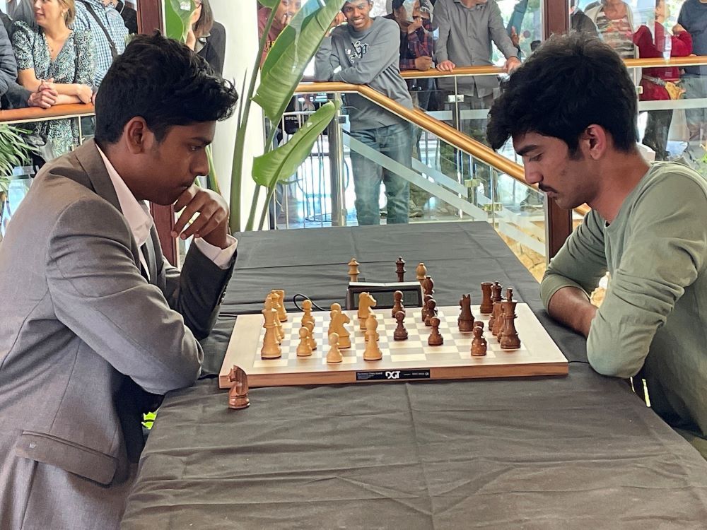 Gulesh D vuelve a triunfar en el Open Chess Menorca en un final