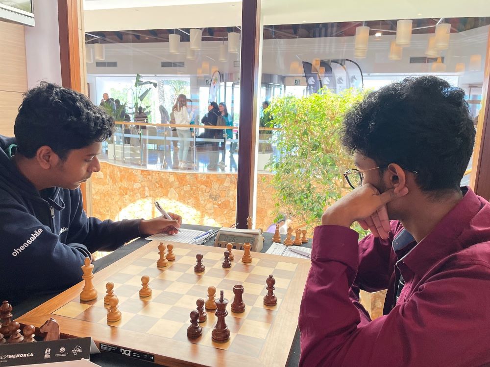 2nd Menorca Open R4-5: Raja Rithvik crushes Fier and Fedoseev