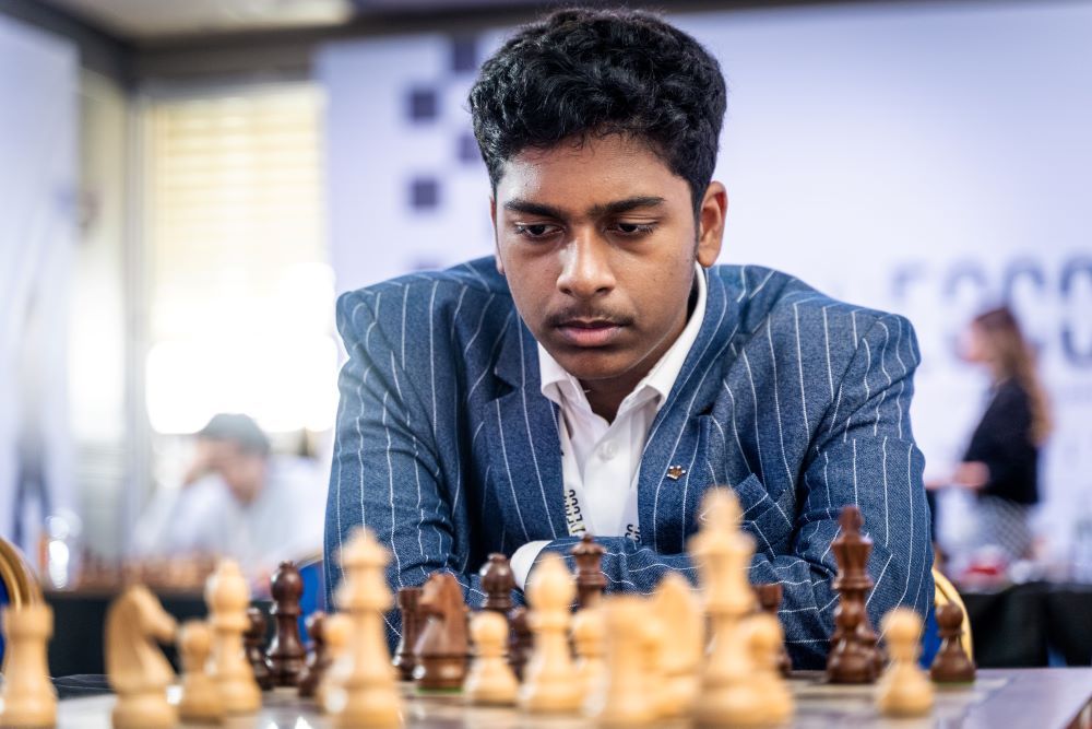 2700chess on X: Meet 23 y/o 🇦🇲 Haik Martirosyan and 19 y/o 🇮🇳 Nihal  Sarin in the 2700 club after their wins in Round 2 of European Club Cup!    /