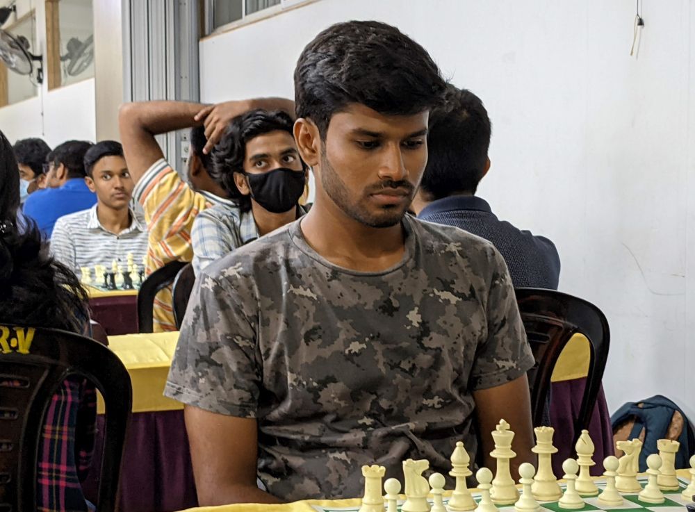 Raunak Sadhwani dominates 28th Abu Dhabi Chess Festival Blitz 2022