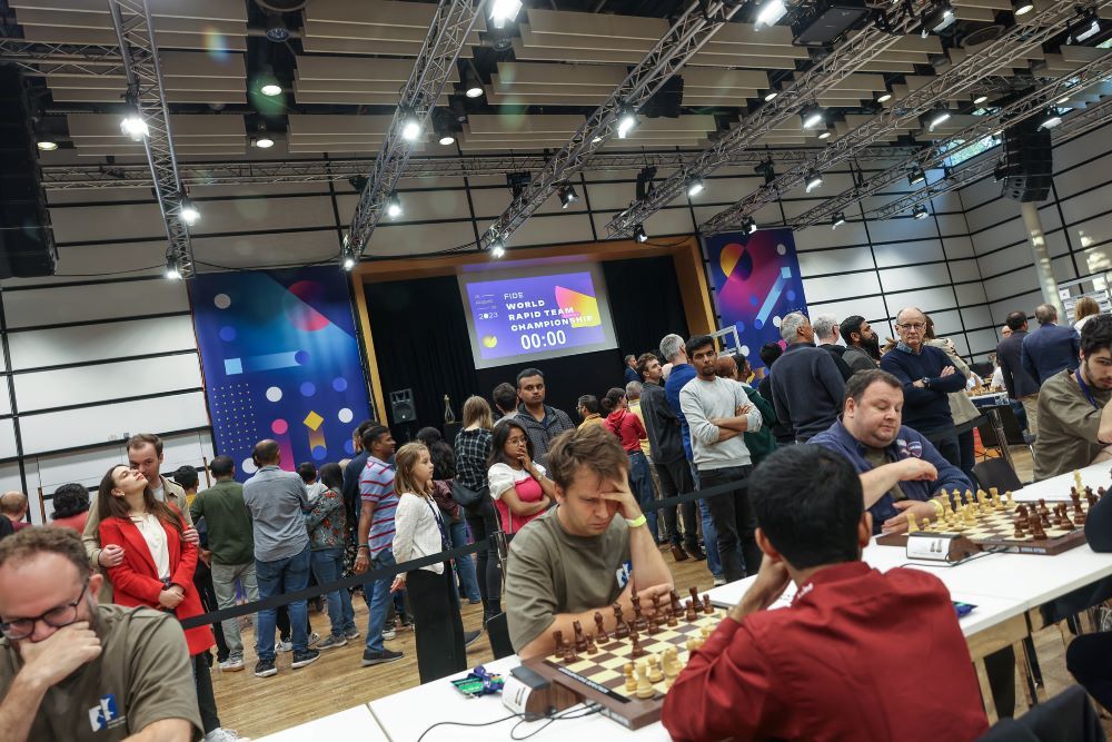 FIDE-WORLD-RAPID-BLITZ-CHESS-CHAMPIONSHIP-DAY-3 - Play Chess with Friends
