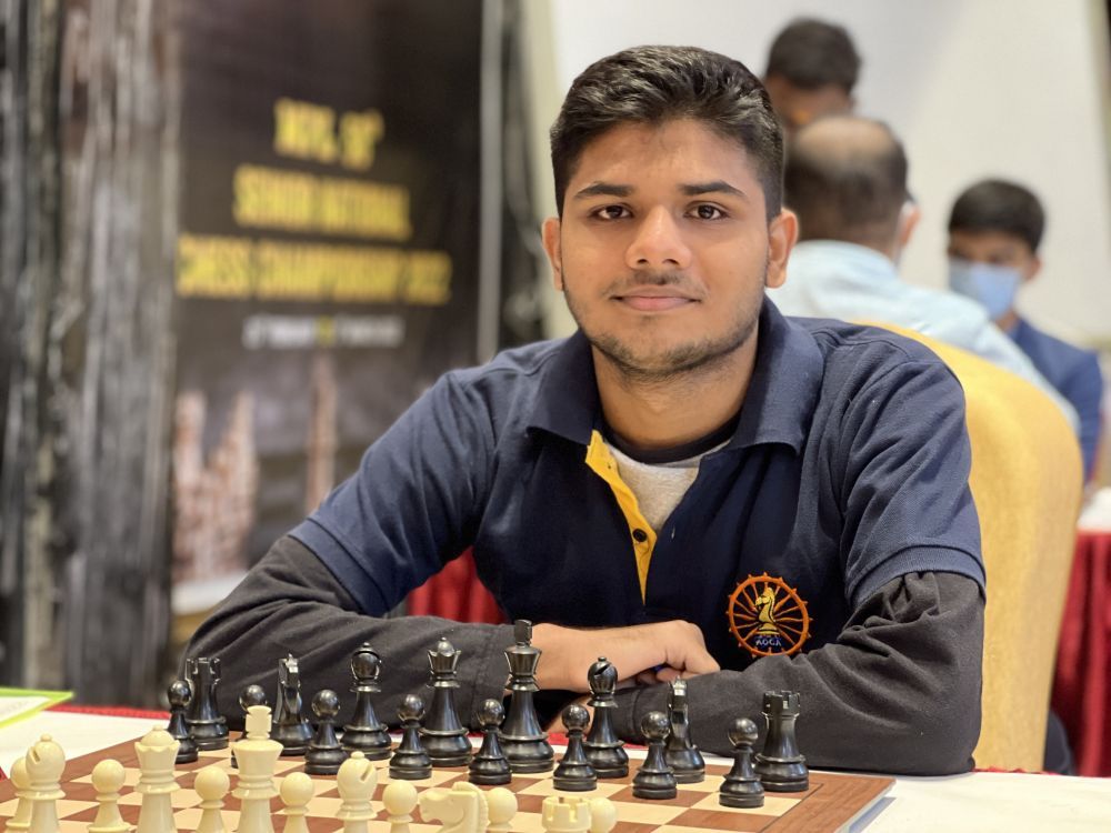 Chess.com - India on X: 17-year old 🇮🇳 GM Pranesh M held World #1 🇳🇴  Magnus Carlsen to a draw in the fourth round of the 2023 Qatar Masters!  Game:  📸 @