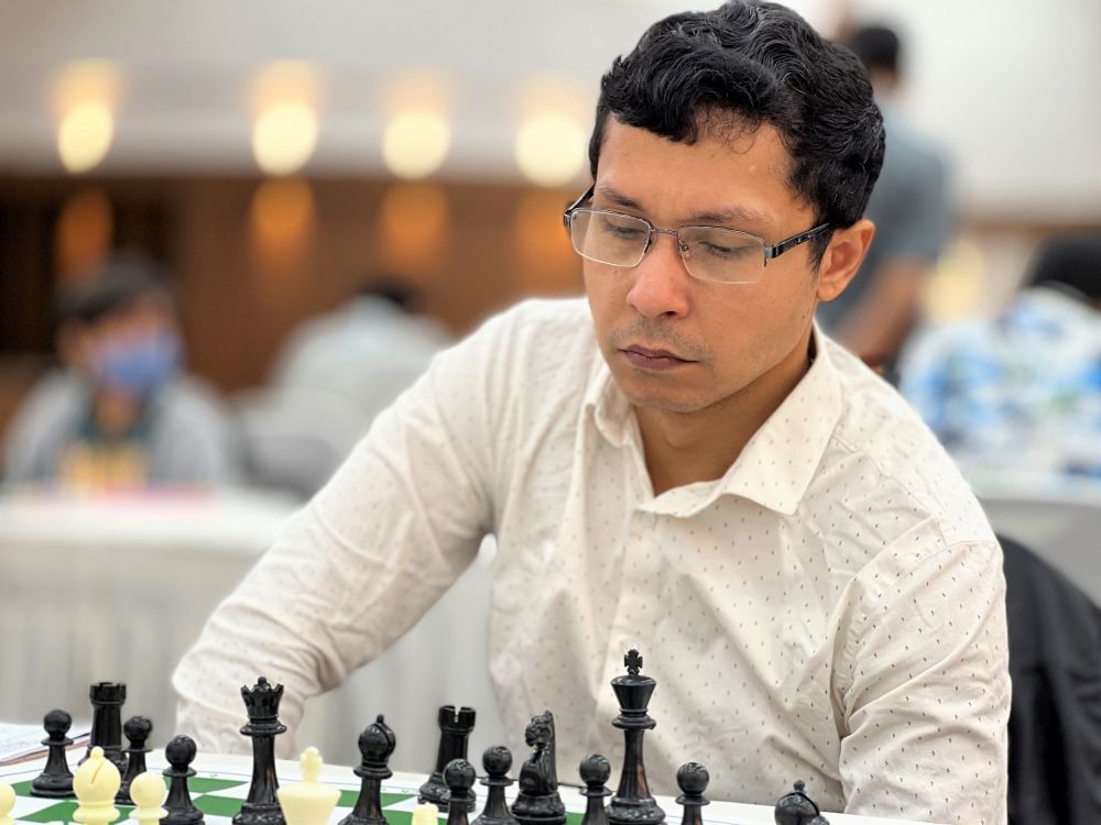 Out of Pragg's shadow, R Vaishali, India's 3rd woman GM, is destined for  greatness, says coach - The South First