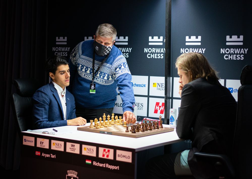 Norway Chess R1: Carlsen survives a scare, beats Firouzja in Armageddon -  ChessBase India