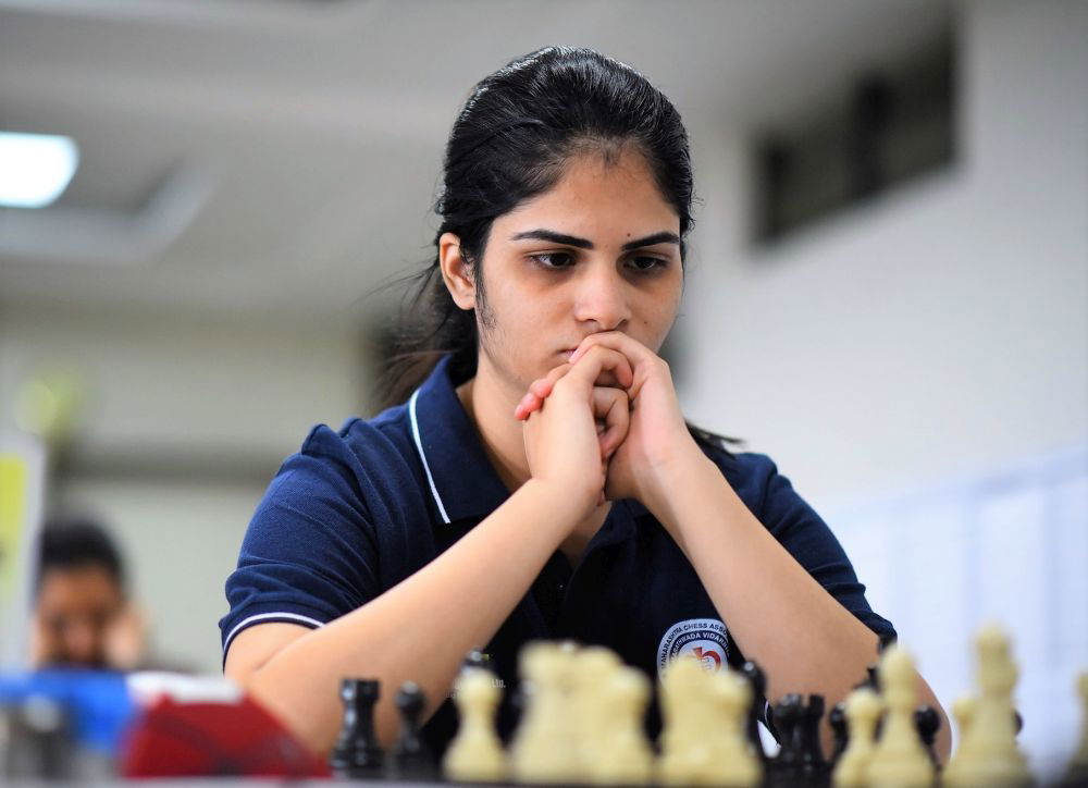 MPL 48th National Women Round 1: Tough Day for Top Seeds – Chess  Association Kolhapur