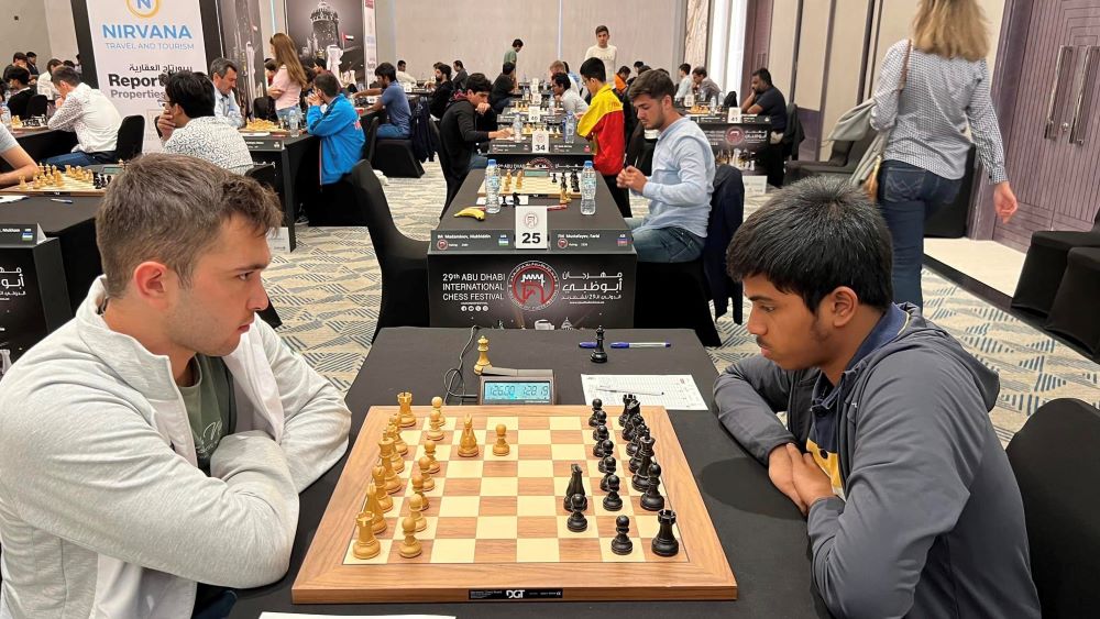 Chess.com - India on X: 🇮🇳 GM Aravindh Chithambaram continues to lead  the 2023 Dubai Open with 4.5/5! @dubaichess Aravindh drew against GM Yu  Yangyi with the white pieces in the fifth